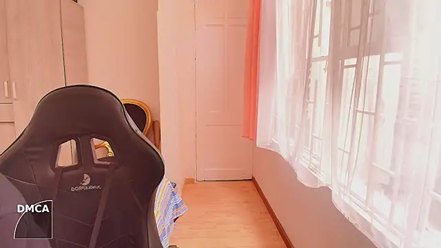 Snapshot of Nude_Boy18 chatting on October 5, 8:29 pm Nude Boy18 online show from October 5, 8:29 pm