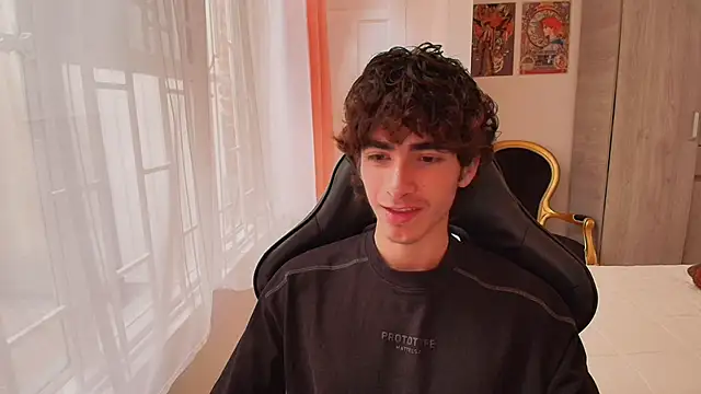 Snapshot of Nude_Boy18 chatting on October 16, 7:26 pm Nude Boy18 online show from October 16, 7:26 pm