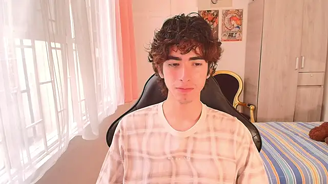 Snapshot of Nude_Boy18 chatting on October 17, 4:42 pm Nude Boy18 online show from October 17, 4:42 pm