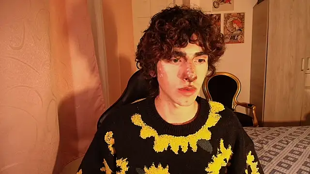 Snapshot of Nude_Boy18 chatting on November 1, 6:26 am Nude Boy18 online show from November 1, 6:26 am