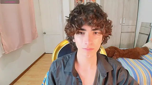 Snapshot of Nude_Boy18 chatting on November 25, 4:12 am Nude Boy18 online show from November 25, 4:12 am