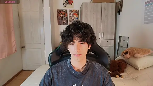 Nude Boy18 online show from April 2, 2:53 am