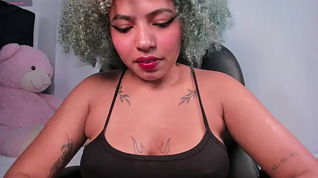 momo ayasse online show from March 31, 3:30 am