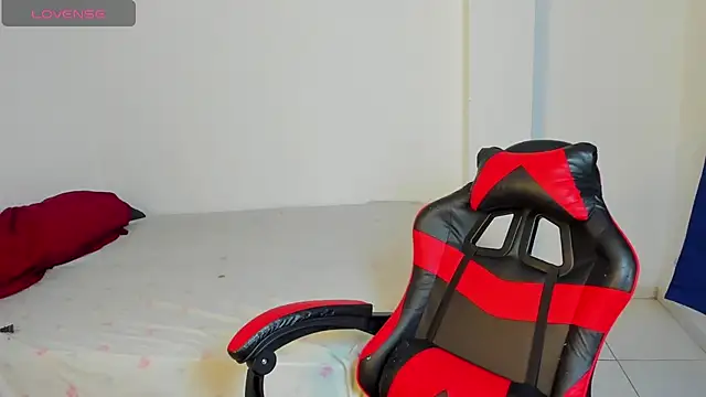 yumi hanna online show from March 6, 3:03 am