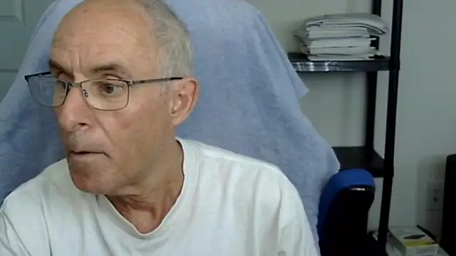 funone1999 online show from October 26, 6:14 pm