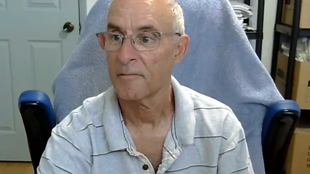 funone1999 online show from April 14, 11:55 pm