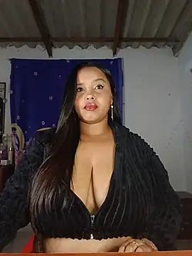 Snapshot of Liz__stone chatting on June 5, 12:17 am Liz stone online show from June 5, 12:17 am