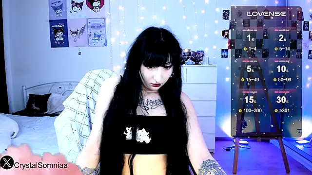 Snapshot of Crystal_somnia chatting on October 16, 2:45 am Crystal somnia online show from October 16, 2:45 am