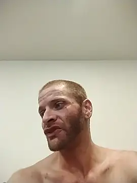 Daddyrabbit117 online show from April 22, 9:33 am