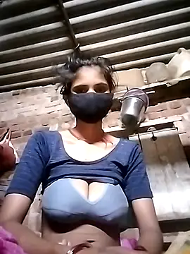 Joshi Love143 online show from November 5, 11:27 pm