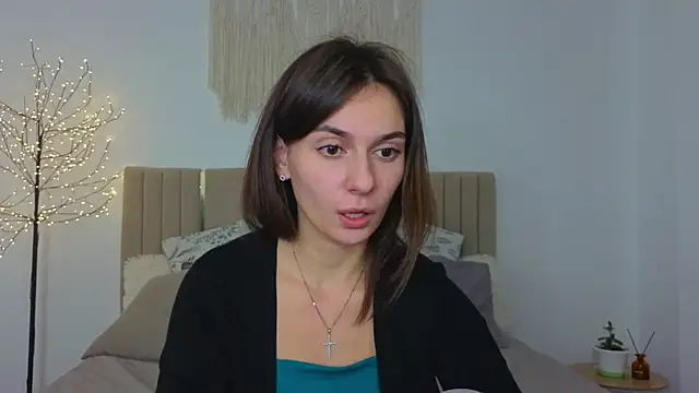 Little mia   online show from December 2, 10:38 pm