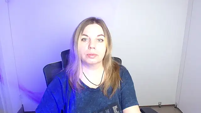 Snapshot of Jessica_Amore chatting on October 14, 5:41 am Jessica Amore online show from October 14, 5:41 am