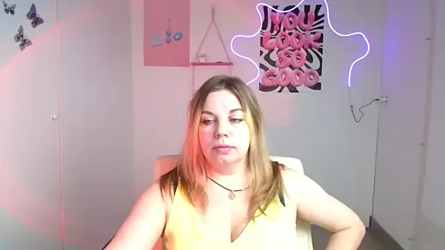 Snapshot of Jessica_Amore chatting on October 22, 5:41 am Jessica Amore online show from October 22, 5:41 am