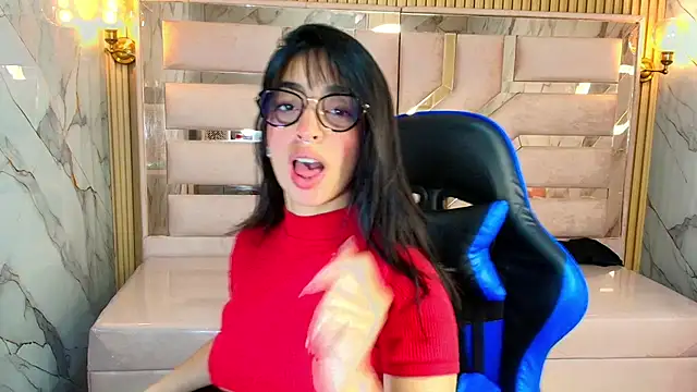 Snapshot of zoe_r_ chatting on September 18, 3:08 am zoe r online show from September 18, 3:08 am