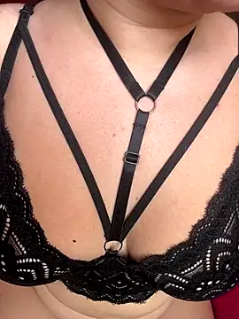 Snapshot of Malika_khalid chatting on September 29, 6:13 pm Malika khalid online show from September 29, 6:13 pm