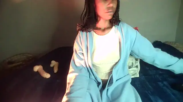 Snapshot of blueyXxX chatting on May 24, 4:34 pm blueyXxX online show from May 24, 4:34 pm