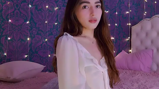 CherrRoses online show from October 16, 1:45 pm