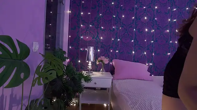 CherrRoses online show from October 21, 4:19 pm