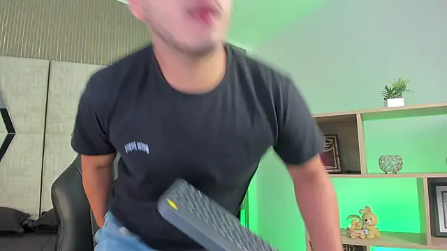 Axel grey  online show from March 15, 12:44 pm