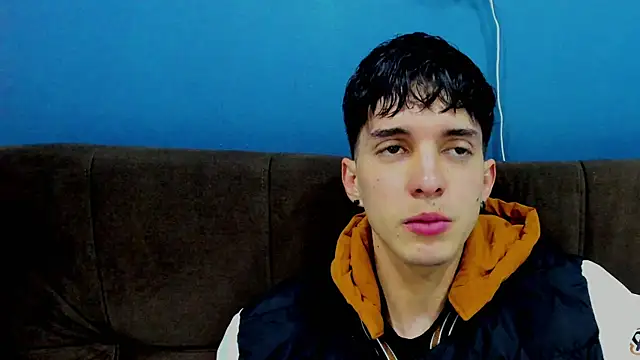 Jheampiiero online show from December 18, 2:12 pm