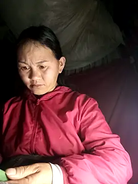 MaiHoa69 online show from February 6, 9:51 pm