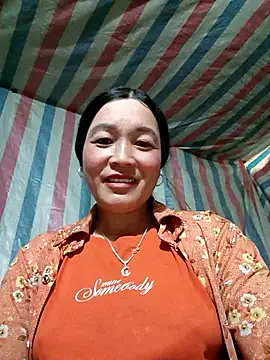 Snapshot of Bliss_rose chatting on November 21, 8:13 am Bliss rose online show from November 21, 8:13 am