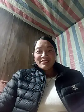 Snapshot of Bliss_rose chatting on January 6, 12:20 pm Bliss rose online show from January 6, 12:20 pm