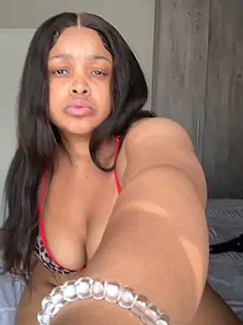 Snapshot of XXXquisiteVixen chatting on April 26, 12:58 pm XXXquisiteVixen online show from April 26, 12:58 pm