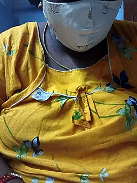 Snapshot of TAMIL_ELAKKIYA chatting on November 19, 9:42 am TAMIL ELAKKIYA online show from November 19, 9:42 am