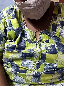 Snapshot of TAMIL_ELAKKIYA chatting on November 21, 8:13 am TAMIL ELAKKIYA online show from November 21, 8:13 am