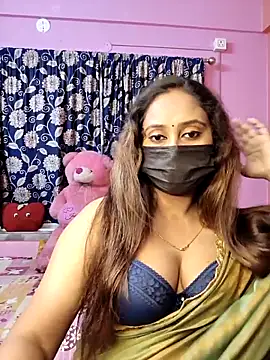 Snapshot of Cute-lusi chatting on April 26, 7:11 pm Cute-lusi online show from April 26, 7:11 pm