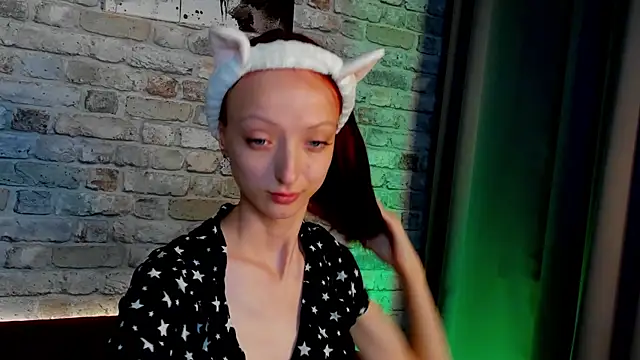 Daria J online show from September 29, 4:06 am