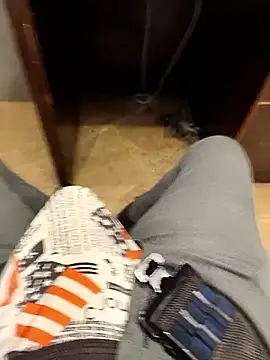 hotboy43339 online show from September 8, 6:07 pm