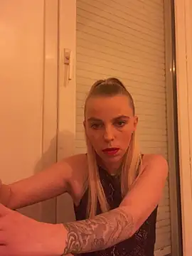 BrumeLove online show from April 12, 7:30 pm