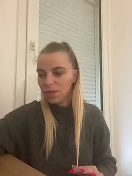 BrumeLove online show from April 14, 8:42 am