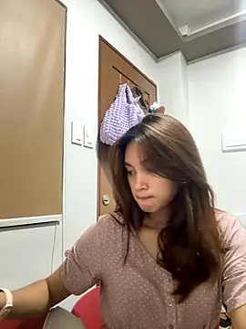 LanySylvia online show from November 20, 4:29 pm