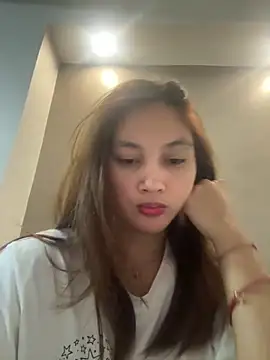 LanySylvia online show from May 9, 6:35 pm