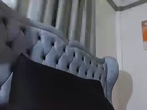 Snapshot of charlie0728 chatting on December 15, 6:45 pm charlie0728 online show from December 15, 6:45 pm