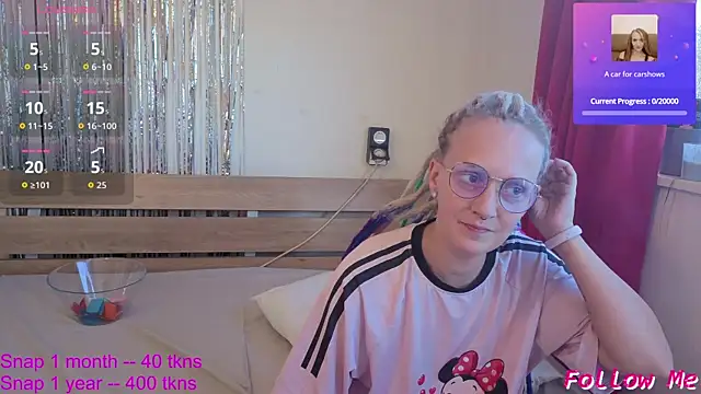 Snapshot of lisa_yummi chatting on September 26, 9:02 am lisa yummi online show from September 26, 9:02 am