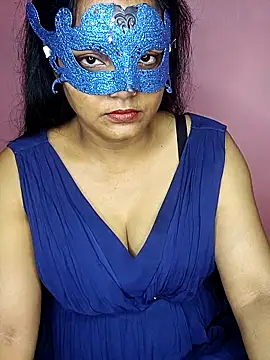 MEERAcle online show from October 3, 8:11 am