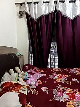 MEERAcle online show from March 27, 1:11 pm