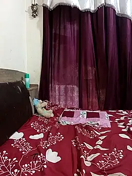 MEERAcle online show from April 6, 4:57 am