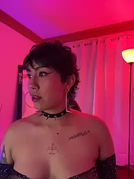 ZahaRose online show from November 29, 4:04 am