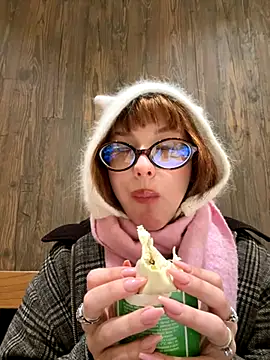 Only April online show from September 30, 11:59 am