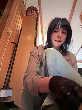 Only April online show from April 22, 3:09 am