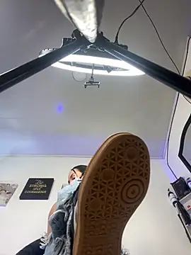 Snapshot of fetish_foot_ chatting on September 22, 9:28 pm fetish foot  online show from September 22, 9:28 pm