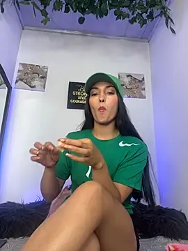 Snapshot of fetish_foot_ chatting on October 6, 3:53 pm fetish foot  online show from October 6, 3:53 pm