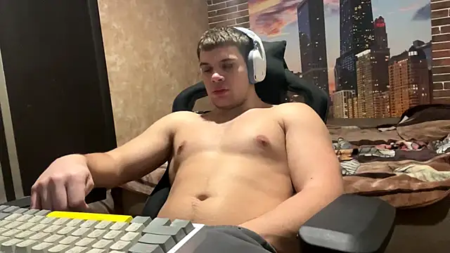 MusclePhantom online show from February 10, 9:41 pm