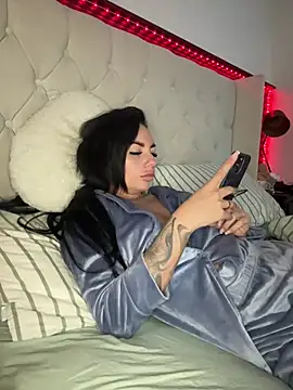 BELLABLACKXUK online show from April 28, 10:48 pm