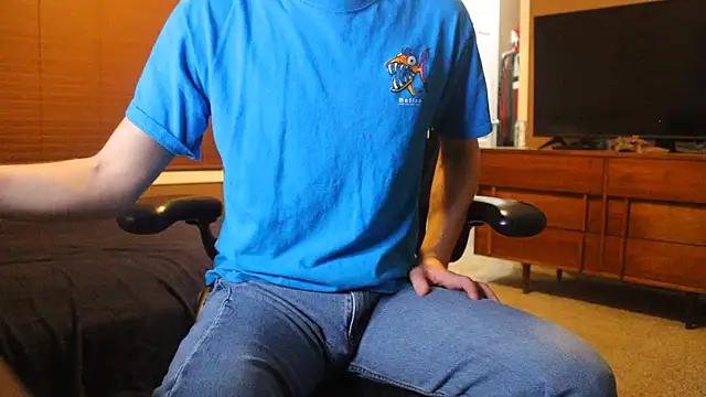 jjjjjfive online show from March 8, 2:04 am